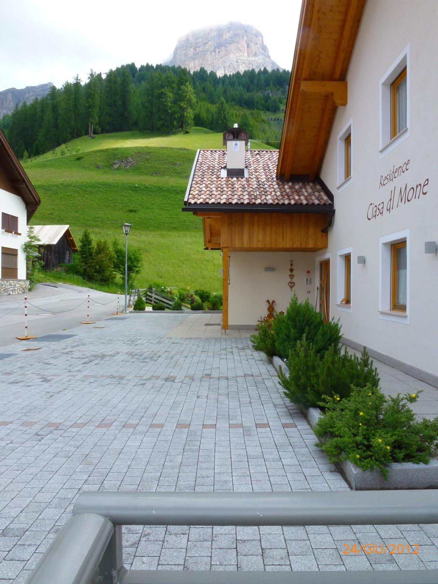 Residence Ciasa Dl Mone Colfosco Eksteriør bilde