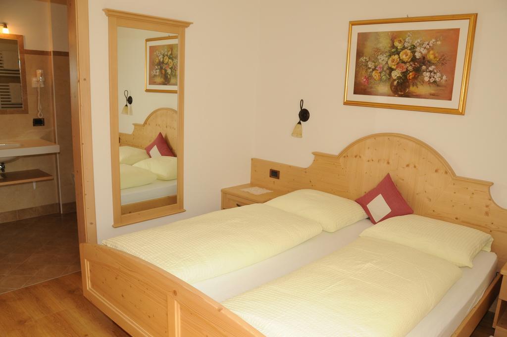 Residence Ciasa Dl Mone Colfosco Eksteriør bilde